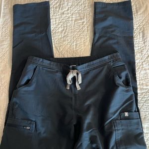 Figs Night sky scrub set